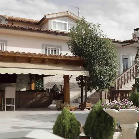 Hacienda Cruz *